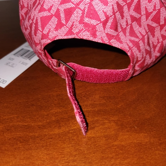 Michael Kors hat - Picture 4 of 8